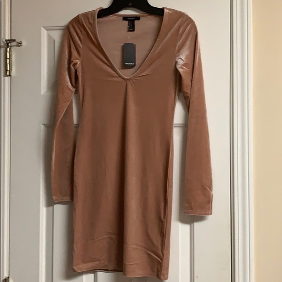 Forever 21 Dresses & Skirts - NWT velvet v neck mini dress